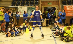 El Cambrils CH presenta els onze equips del club que disputen la temporada 2023-2024 (CONTÉ GALERIA FOTOGRÀFICA)