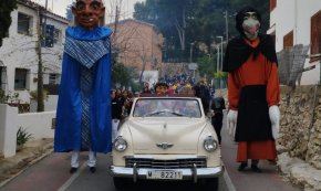El Club de Vehicles Antics de Cambrils col·labora amb les Magues d'Altafulla