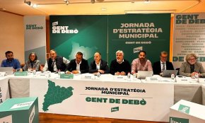 Alcaldes i regidors de Junts del Baix Camp es reuneixen a Cambrils