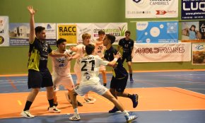 El CH Cambrils cau contra Les Franqueses, líder de la classificació, i s'allunya de la zona de salvació