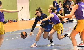 Les errades ofensives i defensives penalitzen el CB Cambrils femení davant l'Arboç