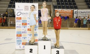 Les patinadores del Club Patí Cambrils obtenen sis podis a l'Open Tarragona disputat al Palau Municipal d'Esports de Cambrils