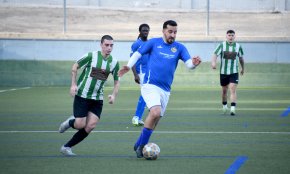 El FC Cambrils continua acusant la baixa del seu golejador i empata contra el Montbrió
