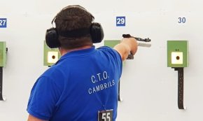 Josep Joan Pallarès, del Club de Tir Olímpic Cambrils, competeix a la Copa del Rei de pistola d'aire comprimit