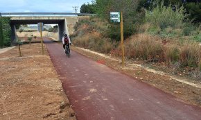 Entra en funcionament un nou carril bici de 5,2 quilòmetres a Mont-roig del Camp