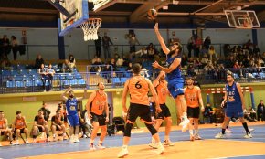 Derrota incontestable del Cofran 95 CB Cambrils a la pista del líder, el CB Bellpuig