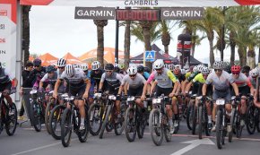 Martí Cateura i Sophie Giovane s'enduen la Marathon Cup BTT de Cambrils (Conté galeria fotogràfica)