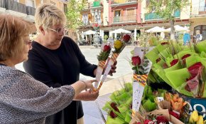 Roses amb «el perfil de Cambrils» per aquest Sant Jordi 2024
