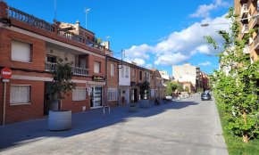 L'Ajuntament instal·la una desena de noves jardineres a la rambla de Jaume I