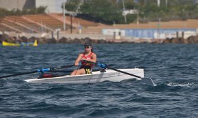 Alexia Xiaomin Reina, del Club Rem Cambrils, obté la medalla de bronze al campionat de Catalunya de Rem de Mar