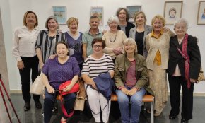 Les Dones Amunt exposen els treballs pictòrics realitzats per les alumnes del taller de pintura