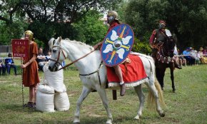La Vil·la Romana de la Llosa reviu el passat dels cavallers romans (Conté galeria fotogràfica)