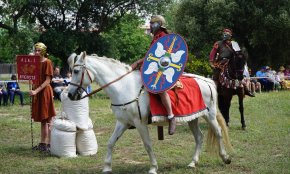 La Vil·la Romana de la Llosa reviu el passat dels cavallers romans (Conté galeria fotogràfica)