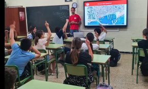 El Club de Rem Cambrils promociona l'esport del rem al col·legi Cardenal Vidal i Barraquer
