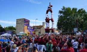 Els Xiquets de Cambrils completen tres castells de sis en la diada de la Fira
