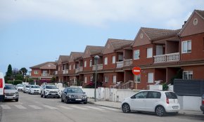 Oposició veïnal al Molí de la Torre contra el sistema de recollida porta a porta 