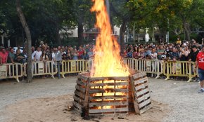 «El poble de la Flama del Canigó», un any més (conté galeria fotogràfica)