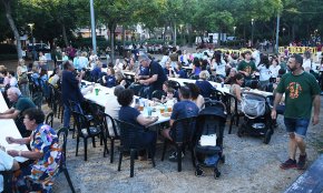 El Sopar Mariner serveix més de 400 racions de fideus rossos
