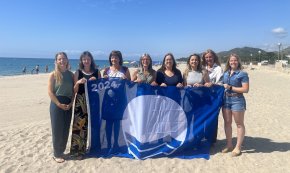 La Bandera Blava ja oneja a totes les platges de Vandellòs i l'Hospitalet de l'Infant
