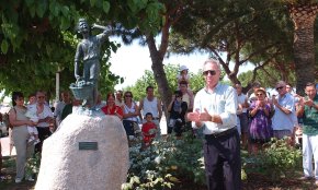 Vint anys de la rèplica del Nen Pescador: l'escultura que va ser robada per un delinqüent anglès