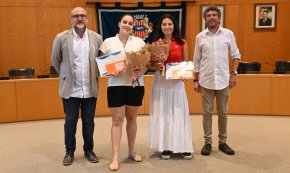 María Fernández i Aroa Escoda reben els Premis d'Excel·lència 2023-24 per a l'alumnat de Batxillerat i Cicles Formatius de Grau Superior