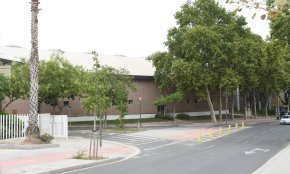 CCOO denuncia que les treballadores que netegen el Palau Municipal d'Esports no han cobrat aquest mes de juliol