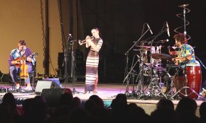 Andrea Motis torna a Cambrils dotze anys després amb un directe càlid i íntim (Conté galeria fotogràfica)