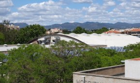 Comença la rehabilitació de les teulades dels dos pavellons esportius