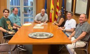 Rafaela López cedeix a l'Ajuntament de Cambrils documents i fotografies de la Guerra Civil