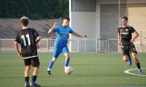 El Cambrils Unió apallissa l'Astorga i aconsegueix la primera victòria de la pretemporada