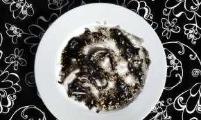 Dues exposicions obriran, aquesta setmana, la programació d'activitats de la Biennal d'Art Gastronòmic de Cambrils