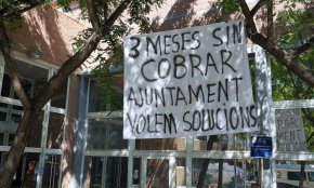 Les treballadores de la neteja de les instal·lacions esportives segueixen sense cobrar