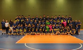 El Club Handbol Cambrils dona el tret de sortida a la temporada amb el Memorial Vicens Andreu