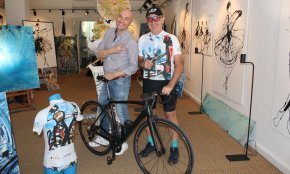 L'artista cambrilenc David Callau dissenya un maillot exclusiu per la botiga Rodabike