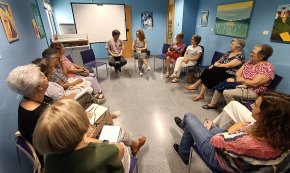 L'escriptor Miquel Martín i Serra i el seu llibre 'La drecera', protagonitzen la represa del Club de Lectura Adult