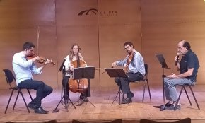 Homenatge a Joan Salvat-Papasseit a la Cripta amb el Trio Orfeu i el rapsode Agustí Lleyda