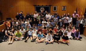 L'alcalde rep als alumnes i professors de Turquia i Romania del projecte Erasmus+, acollit per l'escola Mas Clariana 