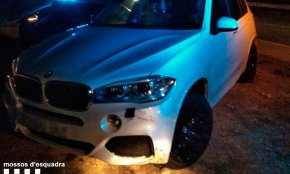 Els Mossos detenen un conductor begut per provocar un accident de trànsit i fugir del lloc