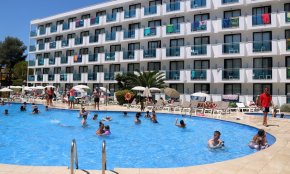 El sector turístic de la demarcació rebutja l'increment de l'impost sobre les estades turístiques i el nou recàrrec municipal