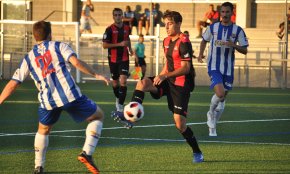 El Reus B Cambrils i el Figueres es reparteixen els punts en un partit molt igualat