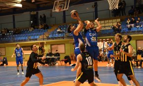 El Cofran 95 CB Cambrils cau derrotat a la pista del líder, el Bàsquet l'Arboç