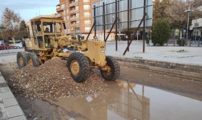 L'Ajuntament repara els aparcaments provisionals habilitats a l'antiga via fèrria després de les intenses pluges