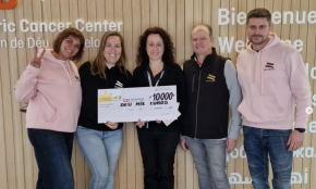 «Cambrils Pels Valents» lliura un xec de 10.000 euros a l'hospital Sant Joan de Déu de Barcelona