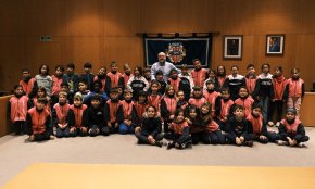 Els alumnes de tercer de primària de l'escola Cambrils visiten l'Ajuntament