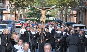 74 portants de 30 poblacions s'apleguen a Cambrils a la Trobada de Portants del Sant Crist de Catalunya