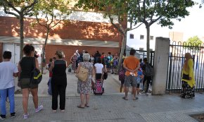 El plenari acorda millorar la climatització de les escoles públiques 