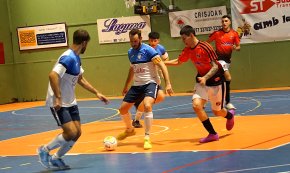 El Laguna encaixa deu gols al camp del líder, l'Amposta
