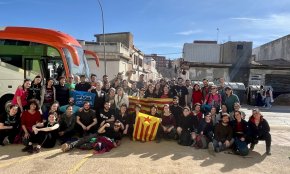 El Casal Popular El Polvorí participa en tasques de recuperació als municipis afectats per la dana a València