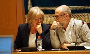 Continuen les negociacions del govern amb l'oposició amb la mirada posada en el pressupost