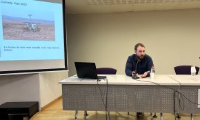 Robert Benaiges-Fernández, microbiòleg: «Cada vegada hi ha més mines per culpa dels telèfons mòbils»